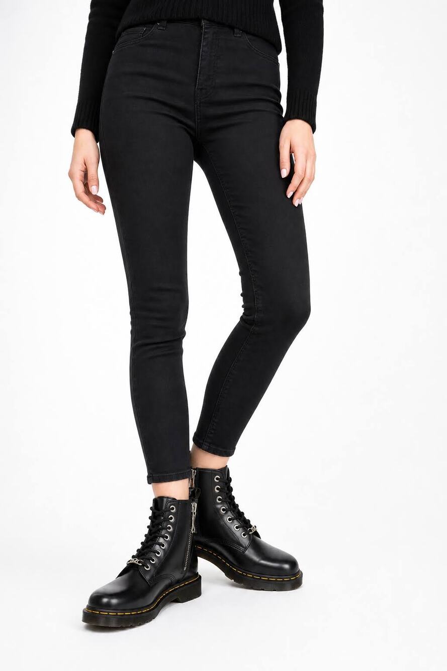Womens Size 5 Dr. Martens 1460 Zip Boots Oil Resistant Smooth Leather Black